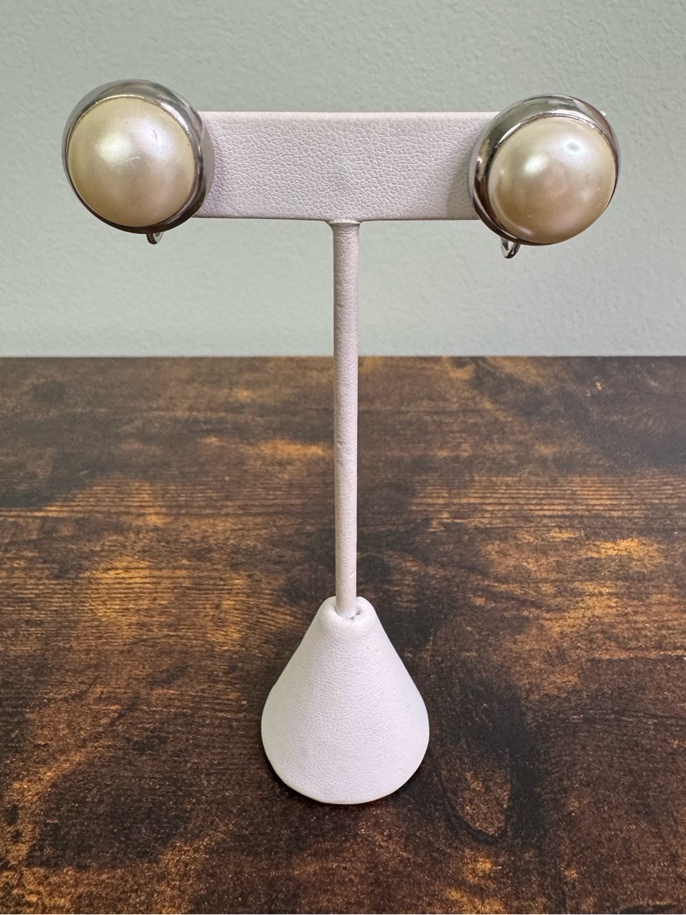 Vintage Morrey Pearl Silver Clip-On Screw back Earrings - Cream Pearls